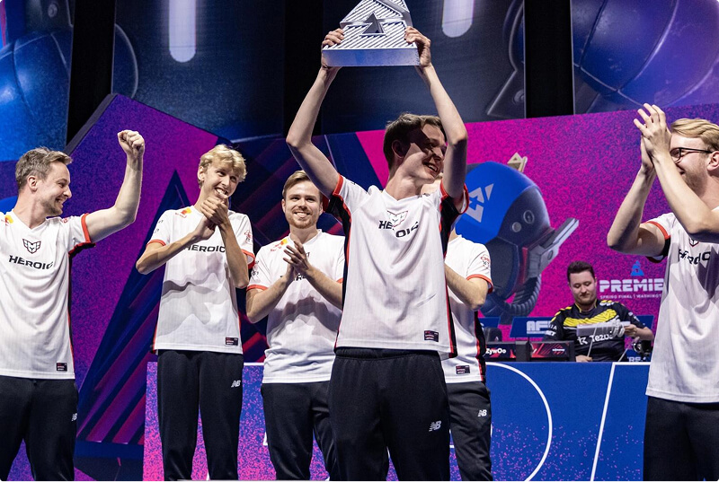 THE CATHEDRAL OF COUNTER-STRIKE AWAITS